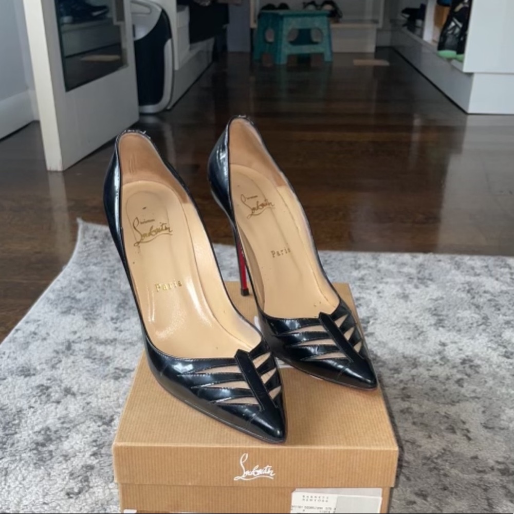 Christian louboutin Black patent heels size 39(9)